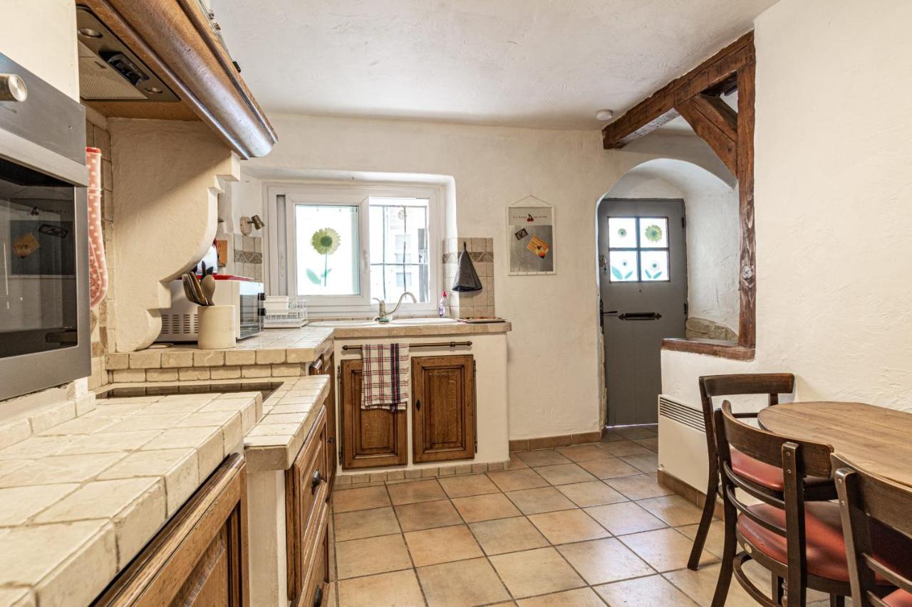 Maison De Village Au Coeur De LʼIsle-sur-la-Sorgue Esterno foto
